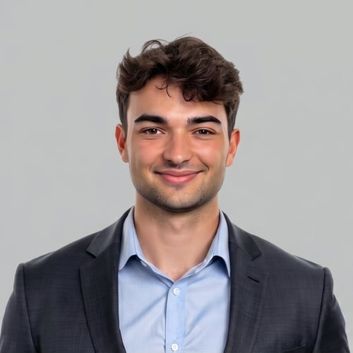 Headshot of Nicholas Cutaia, a wealth advisor at Chase