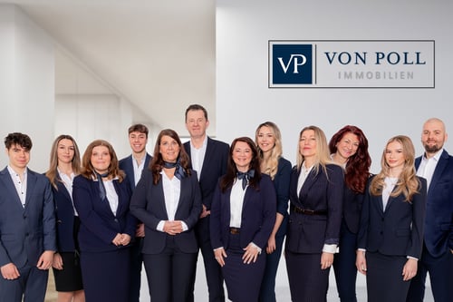Teambild VON POLL IMMOBILIEN Augsburg