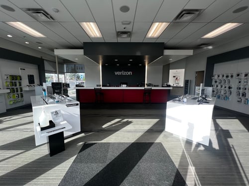 TCC, Verizon Authorized Retailer, Verizon Wireless, smartphones, tablets, smart watches, 5G,  WiFi, home internet, mobile accessories, upgrades, phone lines, bill analysis, prepaid phones, Samsung, Google, Apple, LG, Motorola, small business, SMB