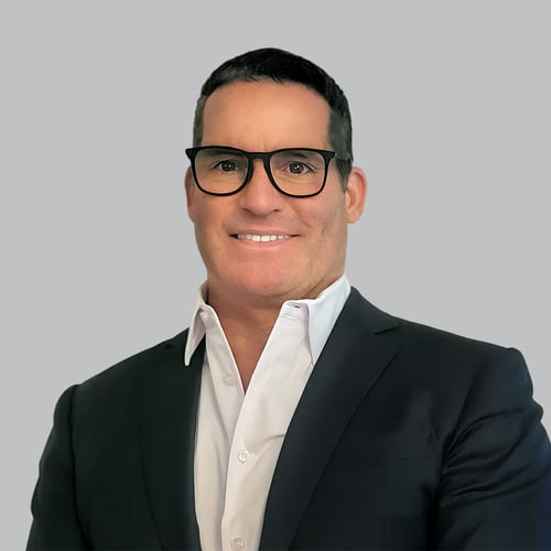 Headshot of Michael Halfon, a wealth advisor at Chase