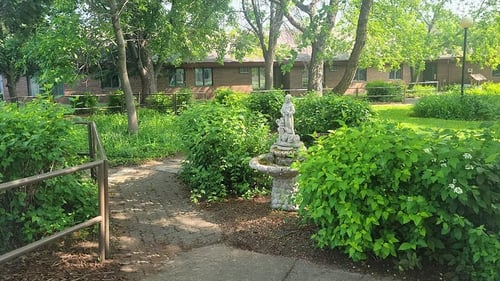 exterior photo of a courtyard at Aspirus Duroy Terrace