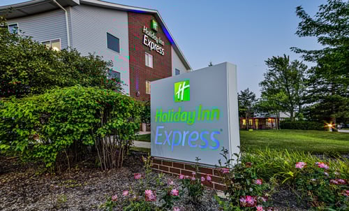 Exceptional Service at our Holiday Inn Express Vernon Hills