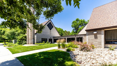 Entry way to Quail Street Chapel