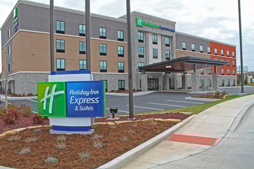 Welcome to the Holiday Inn Express & Suites St. Louis South I-55