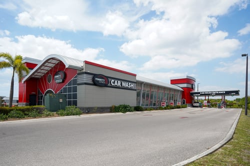 Tommy's Express Car Wash in Fort Myers, Florida on Saxum Dr.