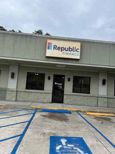 East Pass Road, MS Branch Republic Finance showing store front