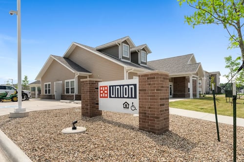 Property sign at Union at North Crossing, Waterloo, IA