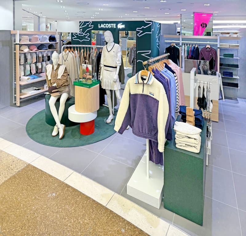Close Up - Store