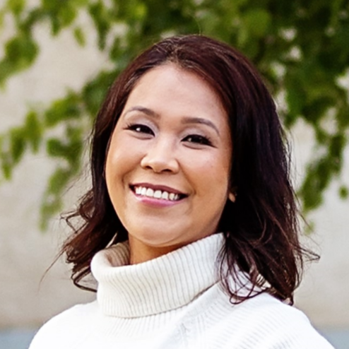 Headshot of Noralyn Corpuz-Langen