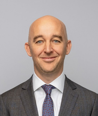 taylor woodward headshot.