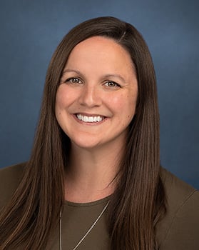 photo of Lindsey Mackay, PT