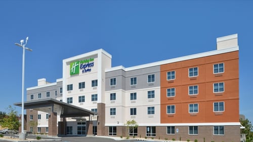 Holiday Inn Express and Suites near University of Kentucky