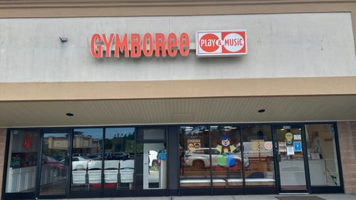 Gymboree Play & Music welcomes families with children classes in Howell.