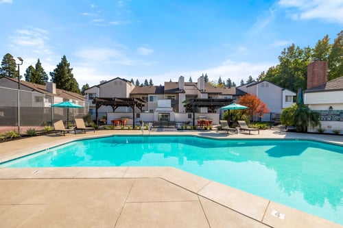Property Building and Resort-Style Swimming Pool at The Arlo in Citrus Heights, CA