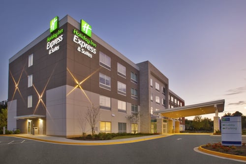 New Holiday Inn Express & Suites South Hill, VA