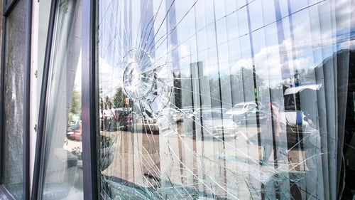 glass installation near me, glass repair near me, window repair near me