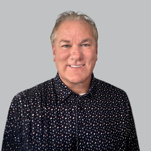 Headshot of Mark Mascharka, a wealth advisor at Chase