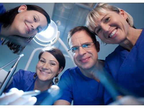 Dr. med. univ. Martin Ladentrog  8010 Graz Teamgeist