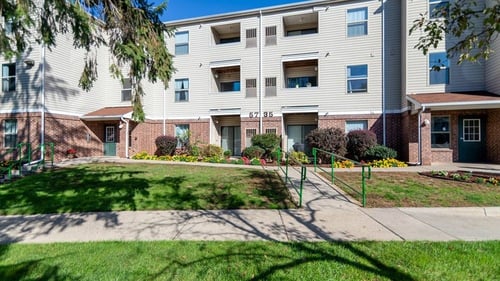 Lakewood Apartments exterior