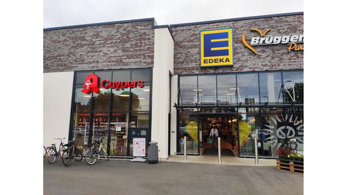 Aussenansicht der Cuypers Apotheke Antwerpener Platz