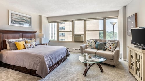 Brookdale Lake View Apartment Bedroom