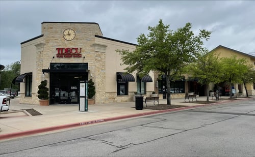 TDECU Woodlands Six Pines Entrance