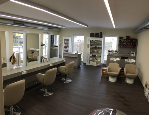 Brigitte's Salon 4062