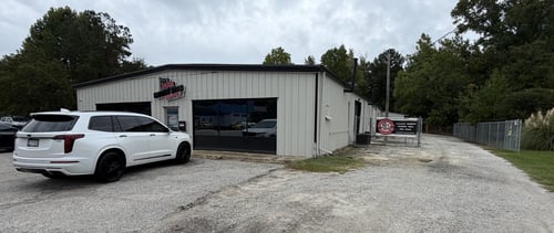 24 Hr. Garage Door Service Building