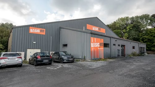 Basic-Fit Péruwelz Boulevard Léopold III  24/7 - front club outside
