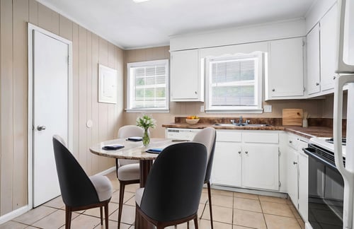 Google Cover Photo for Signature Collection Apartments