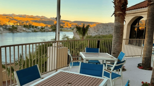 The Overlook Bar & Lounge at Harrah's Laughlin Beach Resort