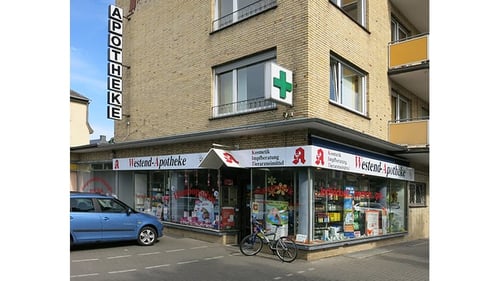 Aussenansicht der Westend-Apotheke