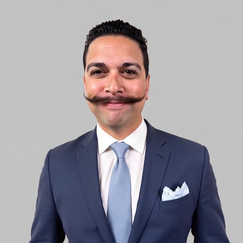 Headshot of Gabriel DeLuna, a wealth advisor at Chase