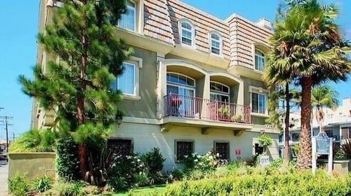 Building exterior at 10133 Tabor St in Los Angeles, CA 90034