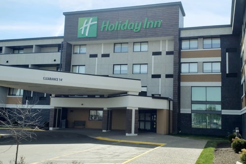 Welcome to the Holiday Inn Indianapolis Airport Area - North