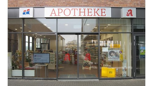 Aussenansicht der Apotheke Holzhalbinsel Rostock