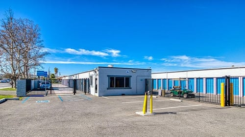 SmartStop-Self-Storage-Riverside-CA-7211-Arlington-Ave