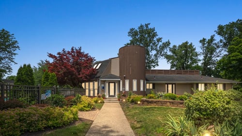 Ardsley Ridge apartment building exterior