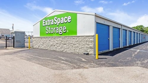 Extra Space Storage
