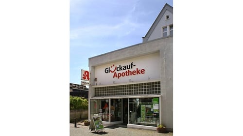 Aussenansicht der Glückauf-Apotheke