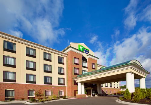 Drive up to complimentary parking, wifi and breakfast w/your stay