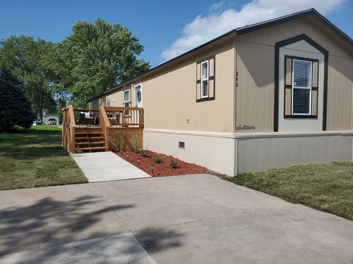 Exterior View at Forest Vista in La Porte, TX