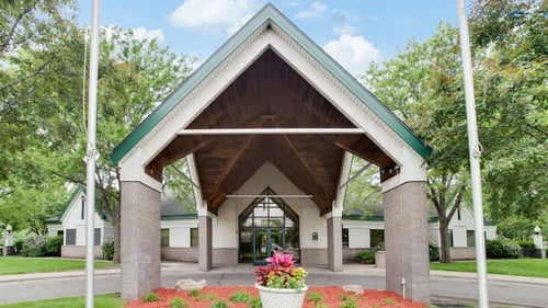 Eden Park Apartments exterior