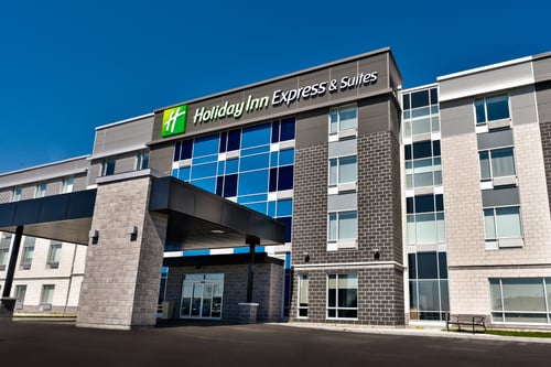 Holiday Inn Express Trois-Rivières - Hotel Exterior Daytime