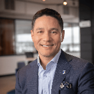 Headshot of Vinh Jutras