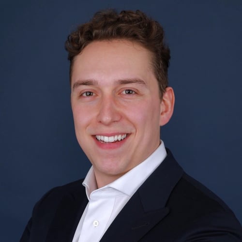 Headshot of Steven Nicastro.