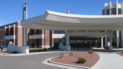 exterior photo of Aspirus Divine Savior Wellness Center