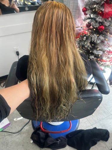 Elite Barber & Beauty Salon - Black dye extraction