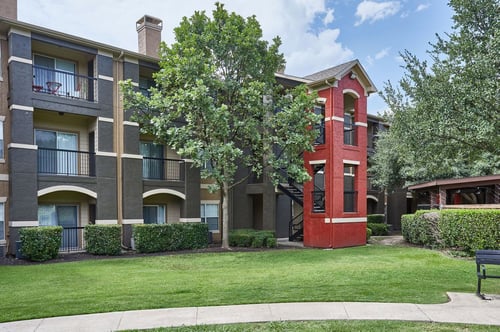 Sheffield Square - Apartment Exterior View