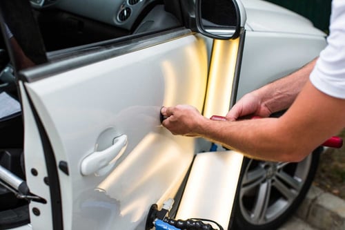 Automobilių kėbulų lyginimas